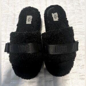 UGG Fluffita Slide